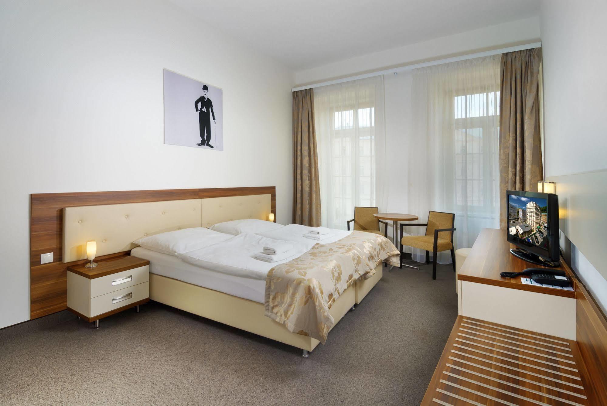 Hotel Malta Карлови Вари Екстериор снимка