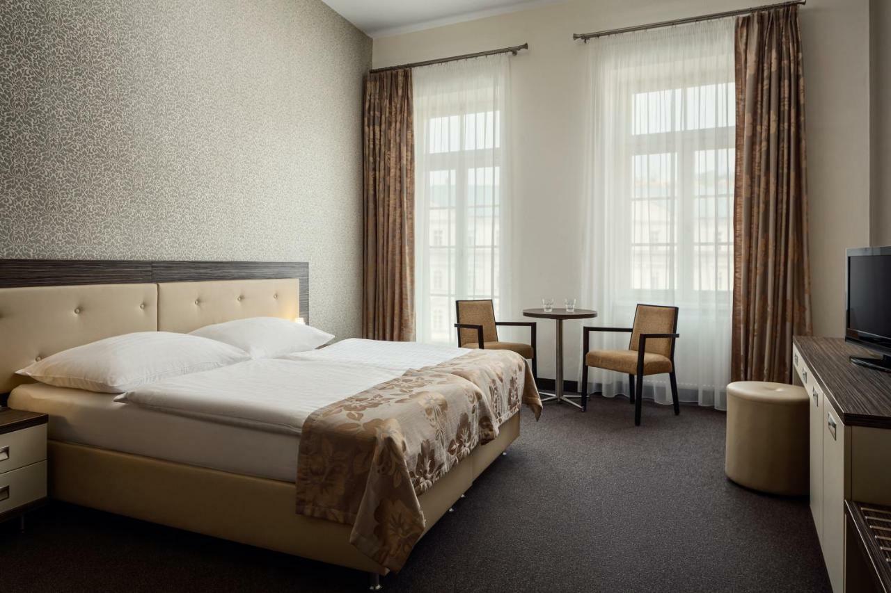Hotel Malta Карлови Вари Екстериор снимка